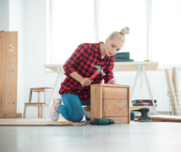 Are you on the lookout for a new DIY home improvement project? Do some things in your home need fixing? These 5 easy home repairs should be your next projects!