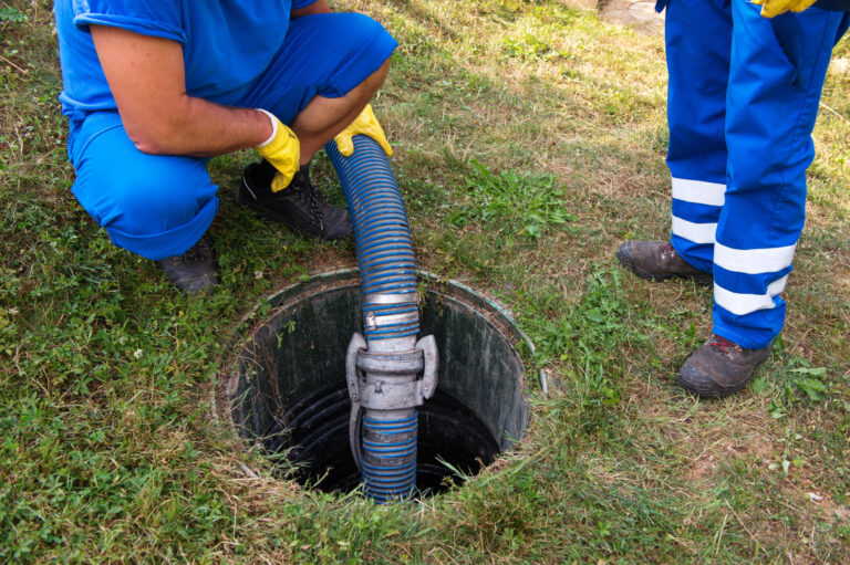 How to Prevent Septic Tank Odor with the Right Cleaning Methods