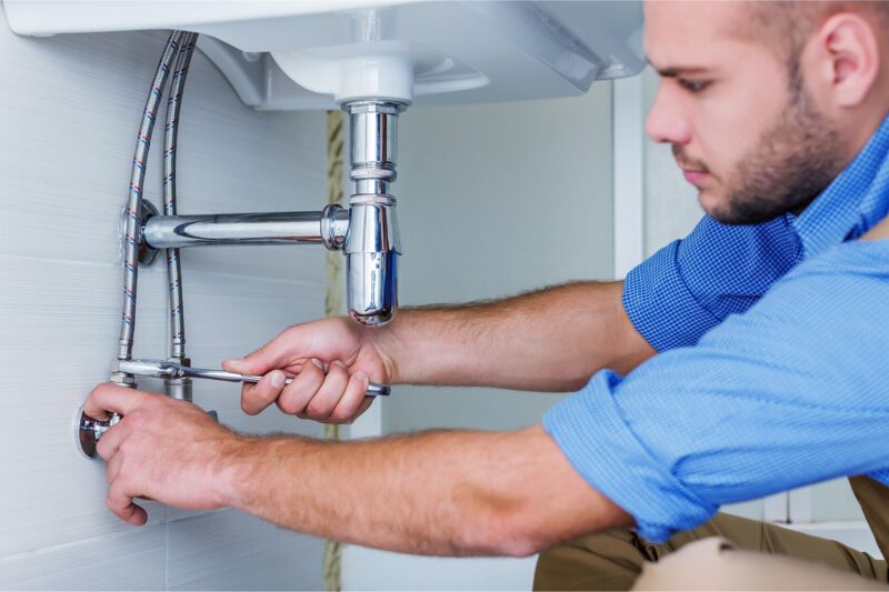 If you need to hire a plumber for your house, there are several things you should remember. These five tips can help make the process easier.