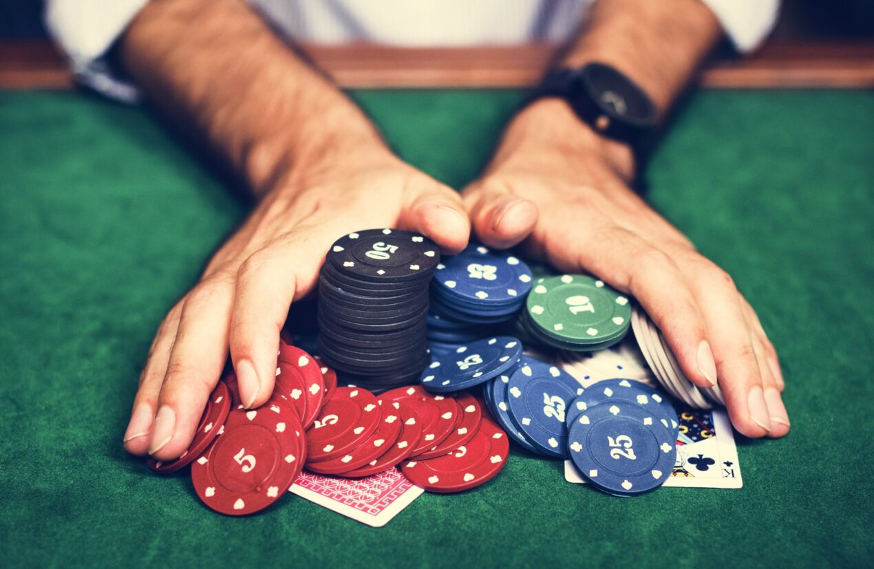 Gambling can be a fun way to make some extra cash if you know what you're doing. Here are eight tips on how to make money gambling.